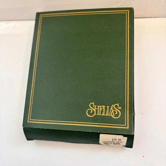 Shelia's South of Broad Lavender Charleston SC Wooden House CHS63 1997 Boxed - Picture 4 of 8